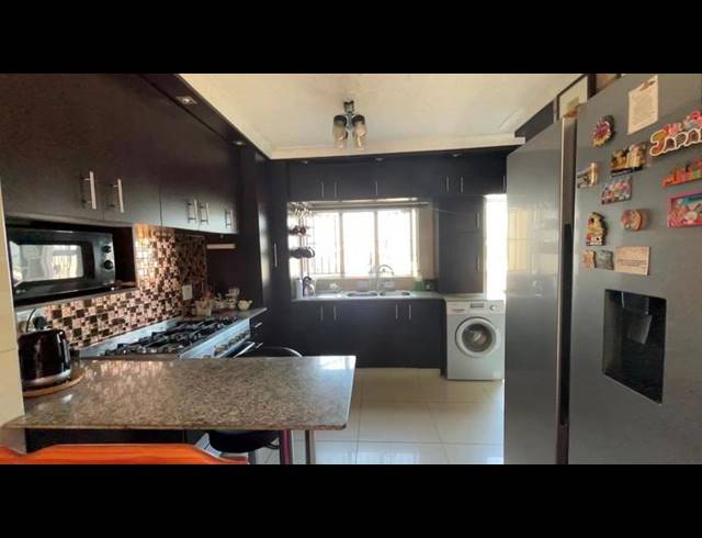 2 BEDROOM HOUSE FOR SALE IN SHALLCROSS